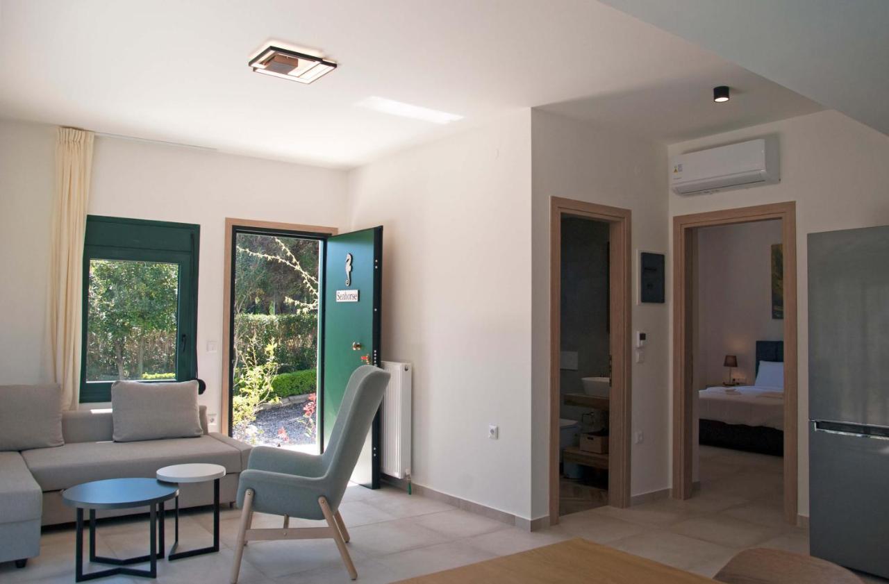 Angelbay Bungalows Agia Trias Exteriör bild