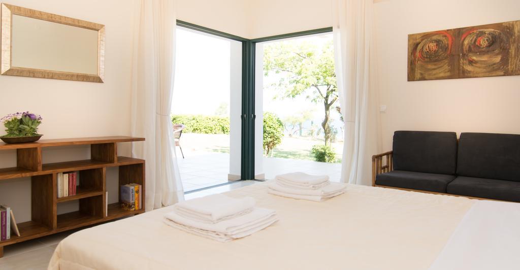 Angelbay Bungalows Agia Trias Exteriör bild