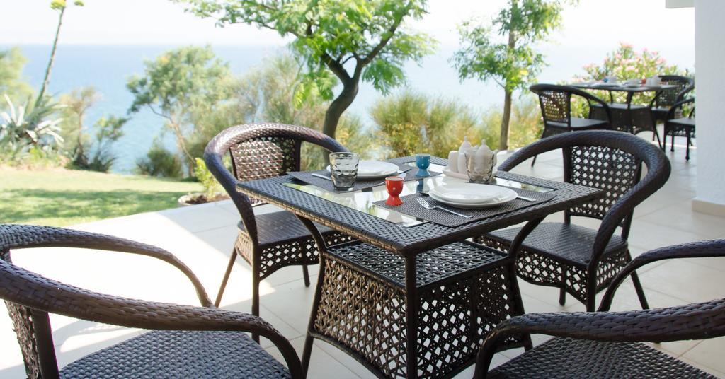 Angelbay Bungalows Agia Trias Exteriör bild