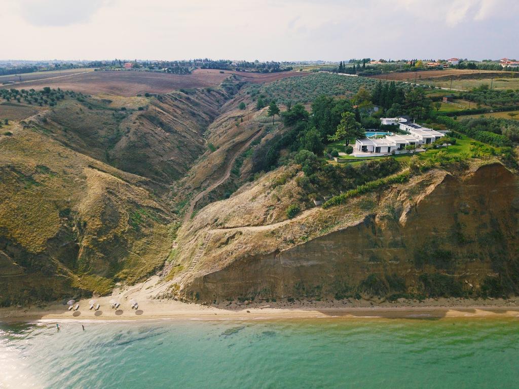 Angelbay Bungalows Agia Trias Exteriör bild